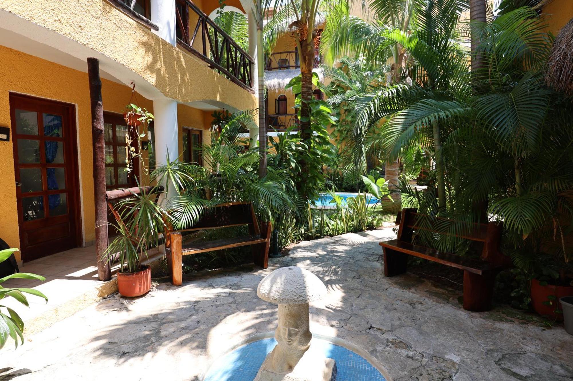 Hotel Bosque Caribe, 5Th Av. Zone Playa del Carmen Exterior foto
